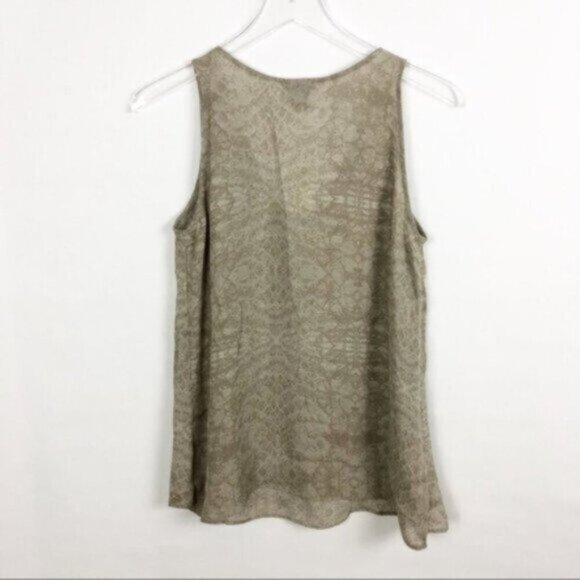 NWT Ann Taylor | Women's Tan & Cream Snake Print Top Size XS - Picture 2 of 4